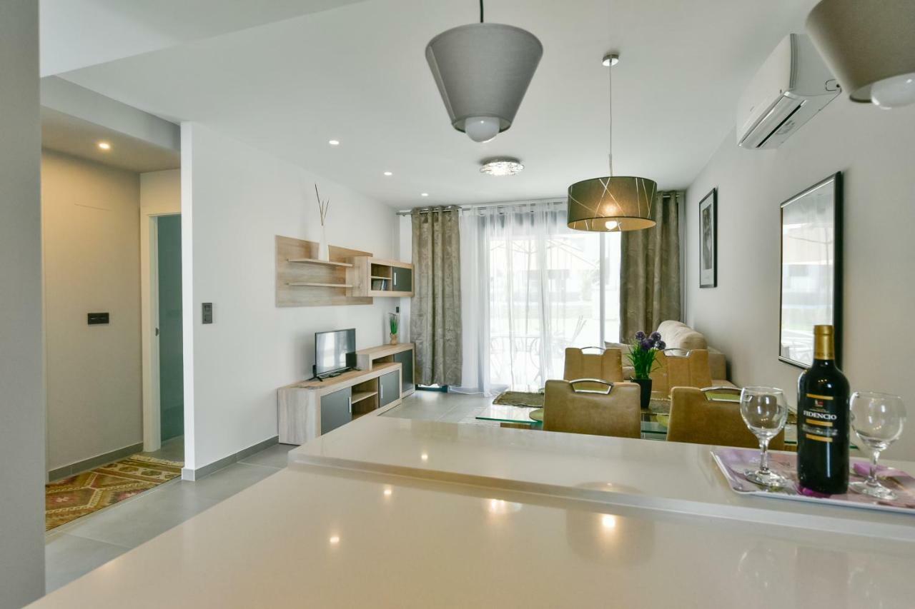 Апартаменти Oasis Beach IX Puntaprima Торрев'єха Екстер'єр фото