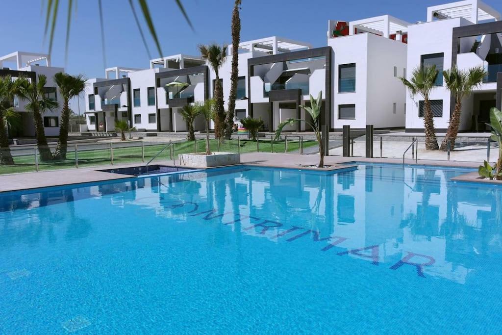 Апартаменти Oasis Beach IX Puntaprima Торрев'єха Екстер'єр фото