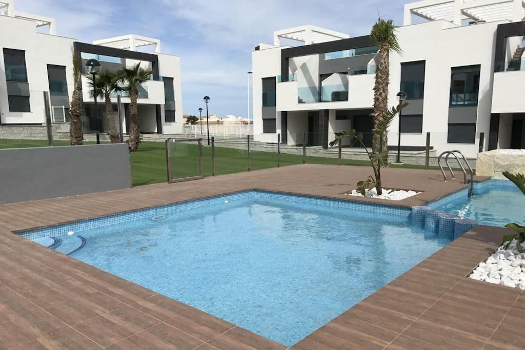 Апартаменти Oasis Beach IX Puntaprima Торрев'єха Екстер'єр фото
