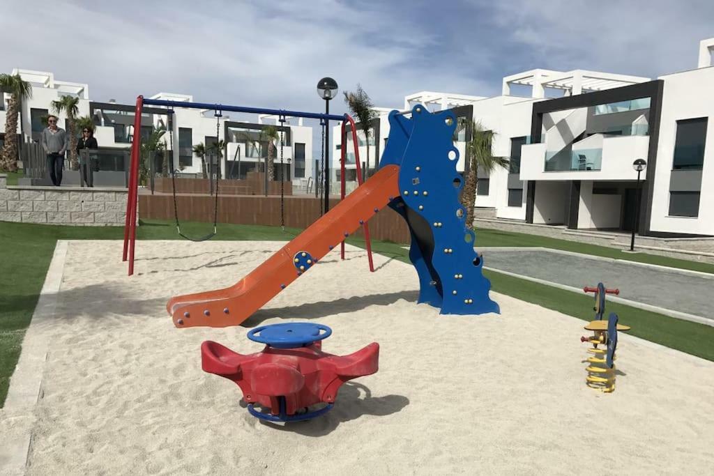 Апартаменти Oasis Beach IX Puntaprima Торрев'єха Екстер'єр фото